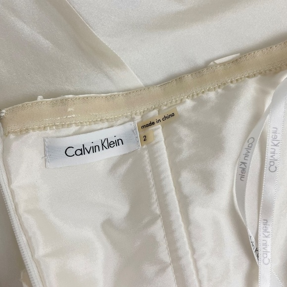 Calvin‎ Klein Ivory Wedding Strapless Dress - Picture 5 of 9